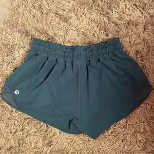 Lululemon shorts size 4